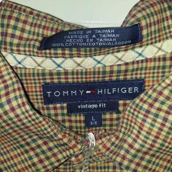 Vintage Fit Tommy Hilfiger Long Sleeve Casual Button Down Shirt Plaid - Picture 2 of 2